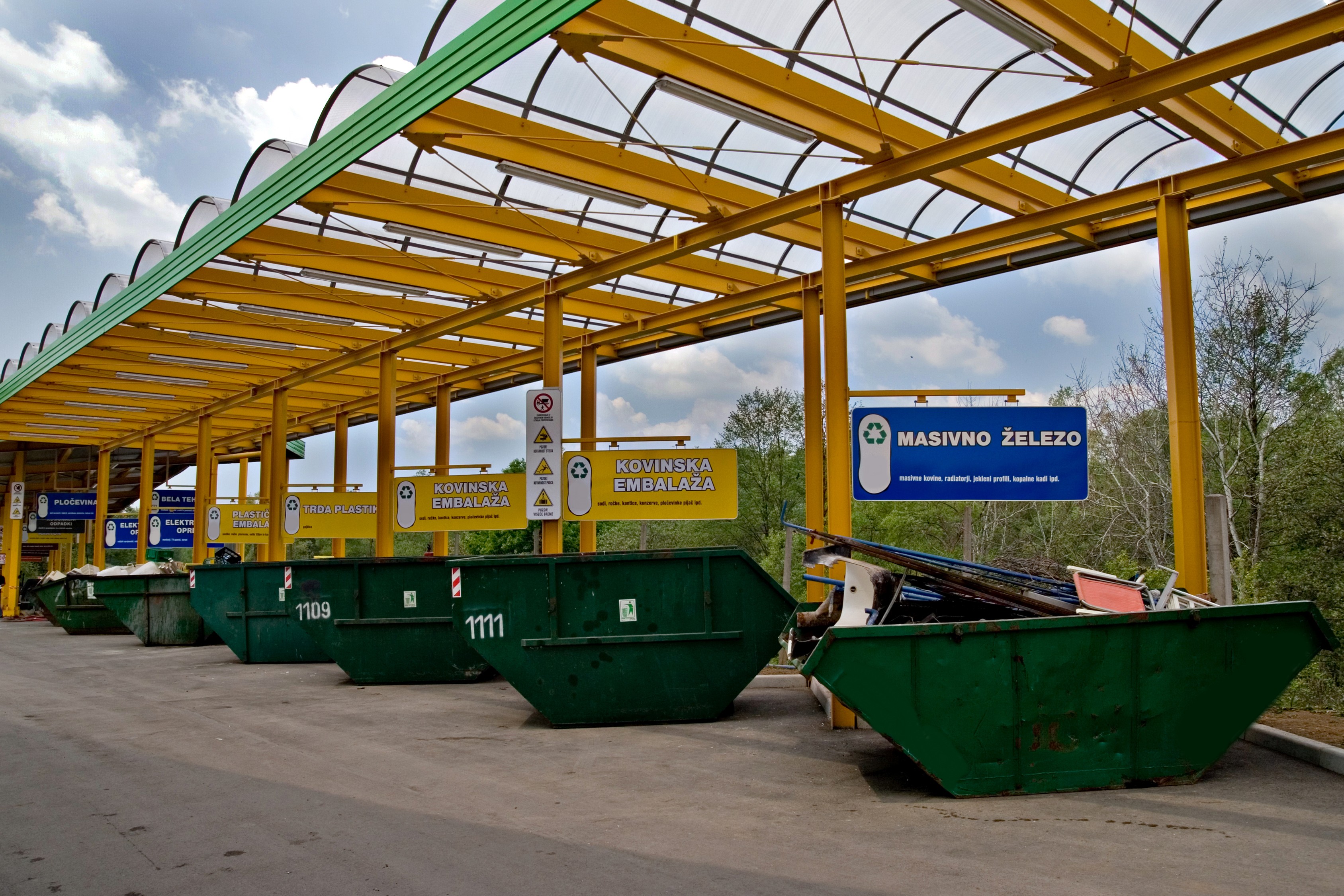 Odlaganje odpadkov iz gospodinjstev je za občane brezplačno (1).jpg